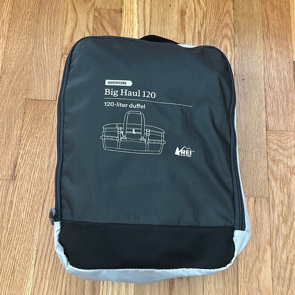 REI bug haul 120 - Picture 1 of 4